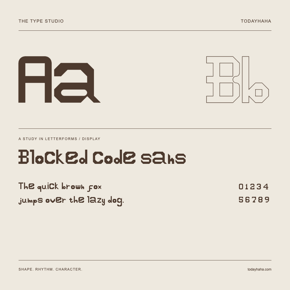 Blocked code sans — Buchstabenstudie mit Beispielsatz und Ziffern